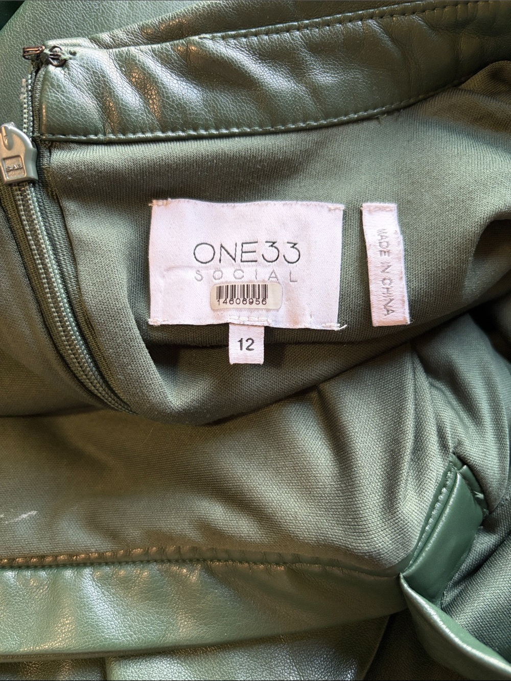 One33 Social Green Faux Leather Mini Shirt Dress Faux Wrap Designer Sz 12 - Picture 9 of 13